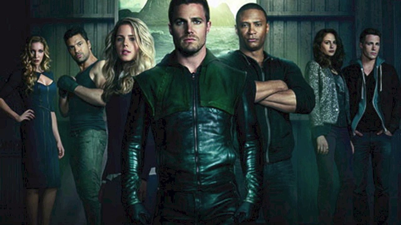 Arrow Season 2 OST Track 23 "In the Crosshairs"