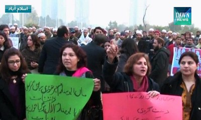 Lal Masjid tries to ease out pressure