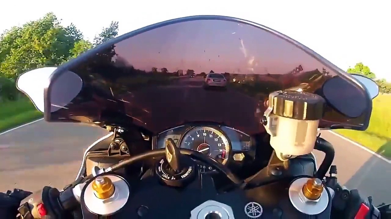 Motorcudan Müthiş Refleks - Araba Tutkum