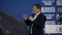 Davutoğlu, Filistin'in El-Halil Belediye Başkanı Davut Zaferi'ye Fidan Hediye Etti