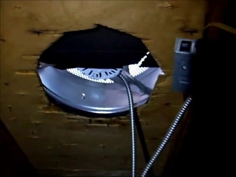 The Home Inspectors in Dayton Find Attic Fans Disconnected
