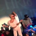 Amber Rose Twerk pour Chris Brown en plein concert et c'est très CHAUD!