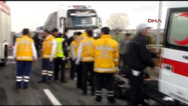 Elazığ'da Tır Otomobili Biçti 4 Ölü