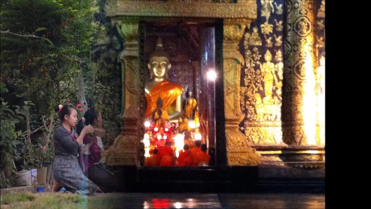 Chant des moines à Luang Prabang