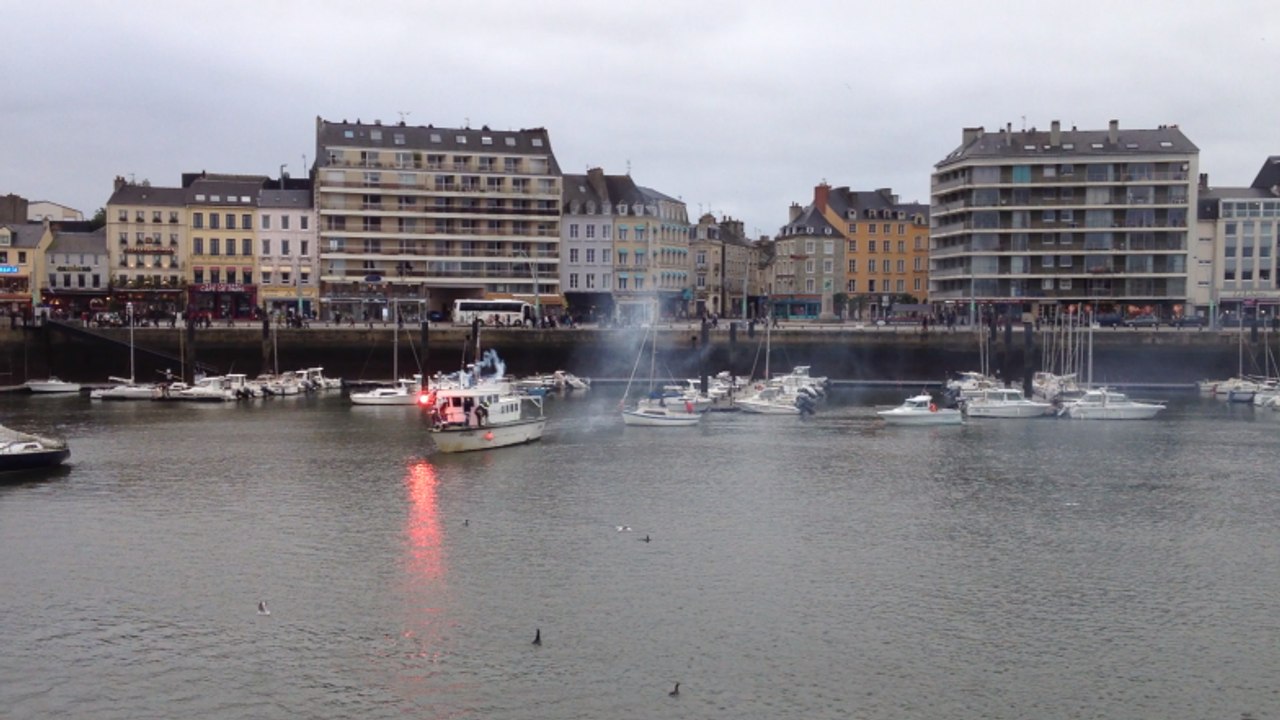 Le père Noël débarque à Cherbourg