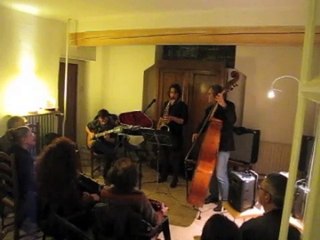Cécile Marinelli et ses amis à la librairie Elan Sud