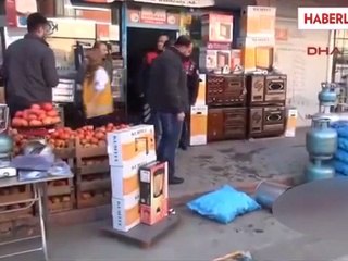 Adana'da Tükürme Kavgası; 3 Yaralı