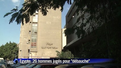 Egypte: 26 hommes accusés d'homosexualité jugés pour "débauche"