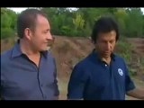 A Rare Video of Imran Khan Playing Cricket with His Sons
