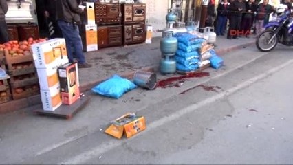 Adana'da Tükürme Kavgası; 3 Yaralı