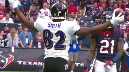 Flacco wide open Torrey Smith for an 8-yard touchdown