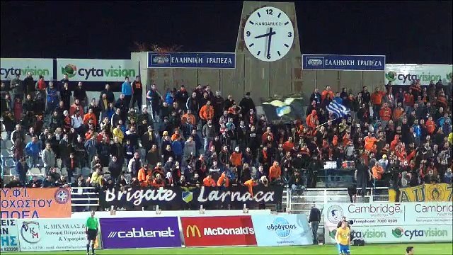 Ερμής-ΑΠΟΕΛ-ΑΠΟΕΛ fans (1)