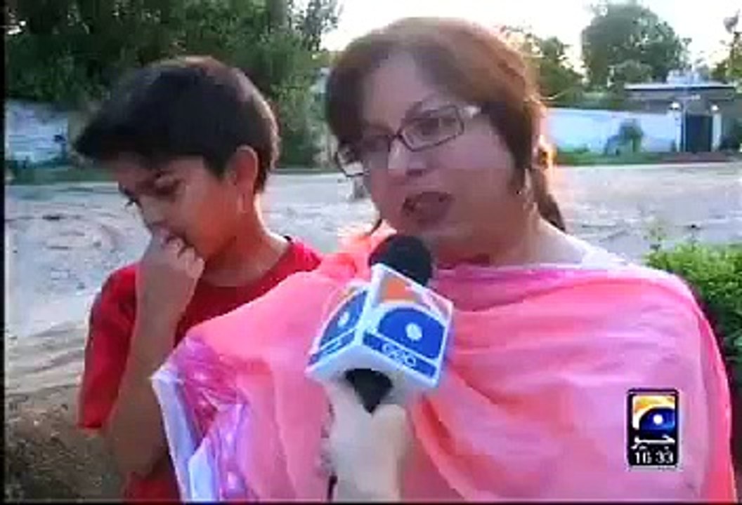 What Action Govt of Pakistan Should Take Against This Type of Woman, Watch and Decide