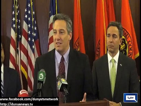 Dunya News - Pakistan community hold a candle-lit vigil for the victims of the Peshawar school attack