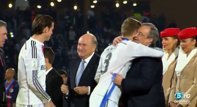 Cristiano Ronaldo ignore complètement Michel Platini