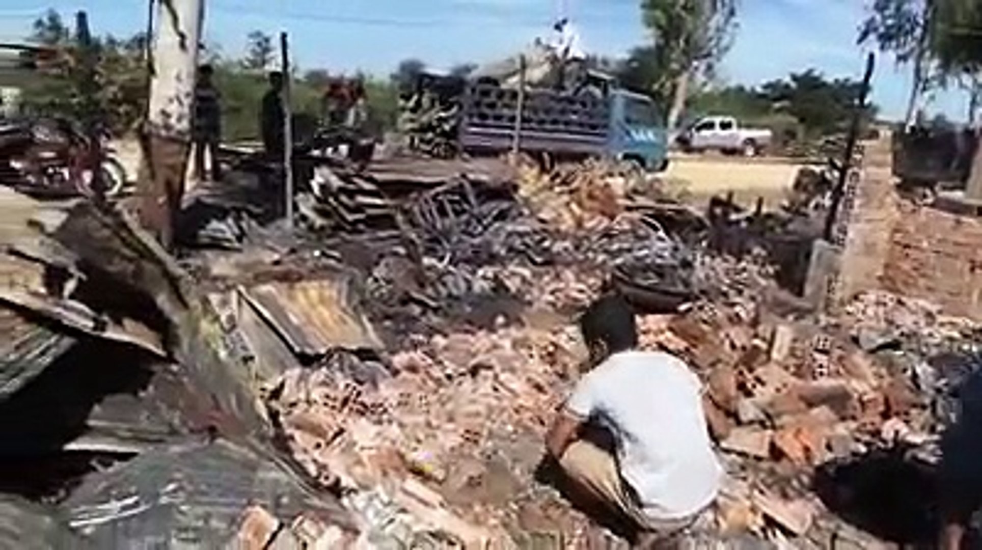 cambodia news prorloeng khmer | khmer breaking news facebook - khmer hot news express -12/22/2014