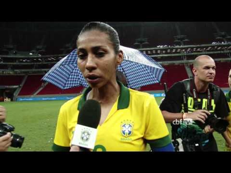 Com 2014 coroado, capitã enxerga 2015 promissor