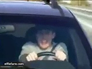 (1) اگر آپ موٹروے پر ہیں تو زرا دھیان سے ایسا بھی ہو...