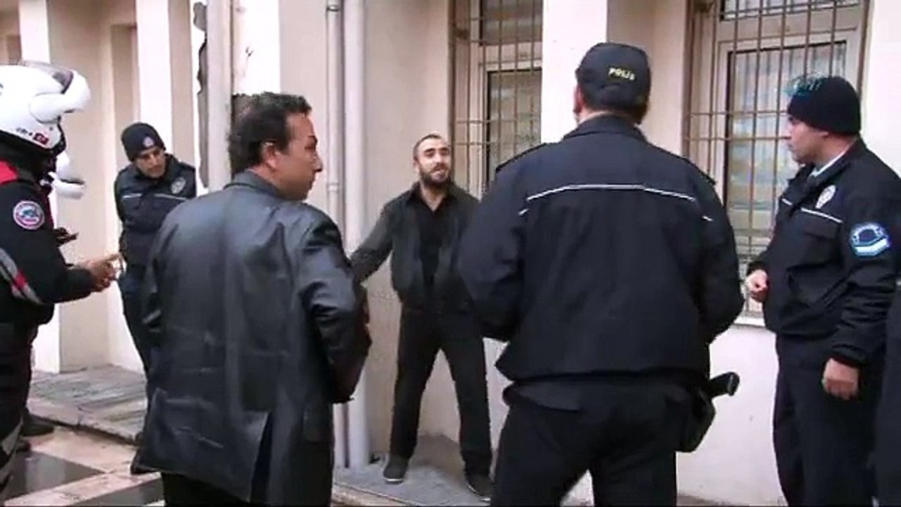 Valilik önünde benzinli döner bıçaklı eylem