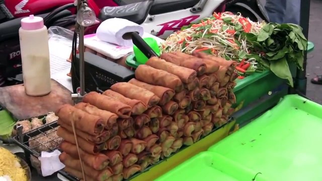 Street Food - Bangkok Street Food- Pad Thai