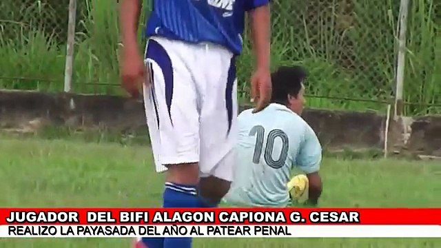 Em jogo amador no Peru, o camisa 10 bateu um dos pênaltis mais ridículos da história