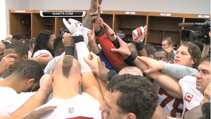 Giants celebrate victory over Rams