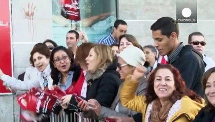 Tunisia: sostenitori di Essebsi in strada per rivendicare vittoria