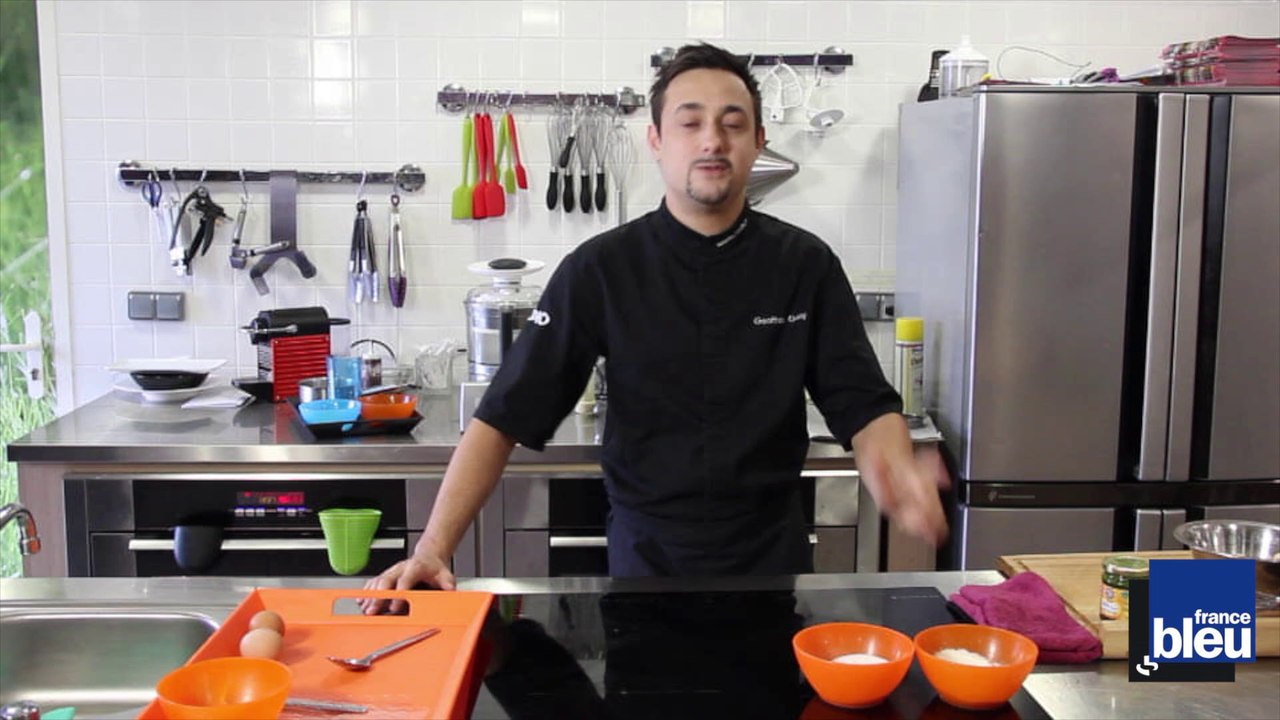 Recettes de Fêtes - France Bleu Centre - Dôme à la mousse de litchis et fondant à la pistache