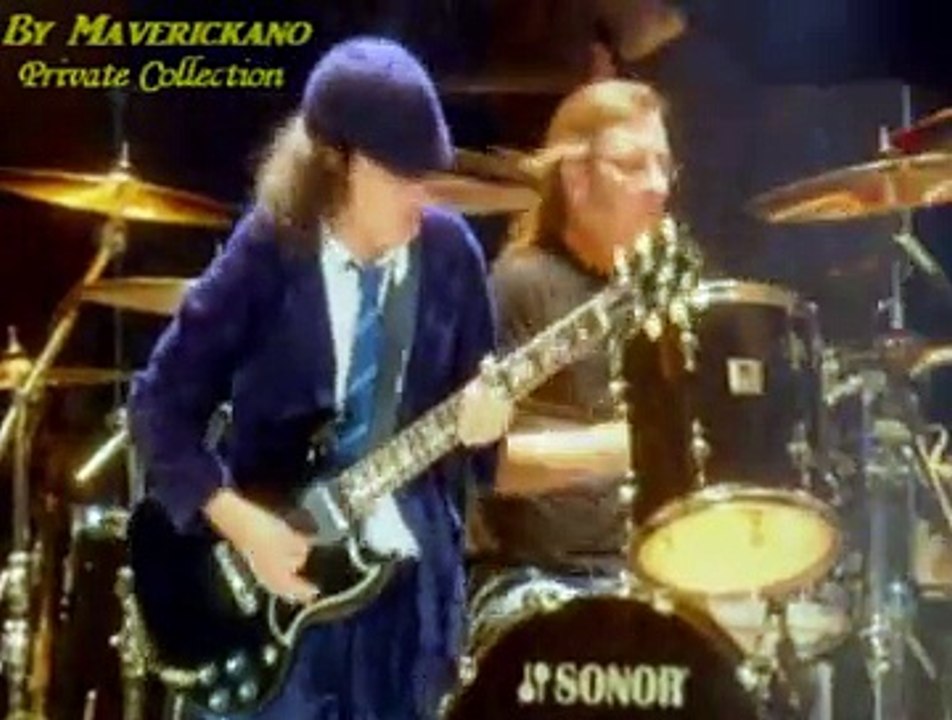 ACDC - Rock And Roll Train-(Live At River Plate-Argentina-2011)-(Videoclip By Maverickano)