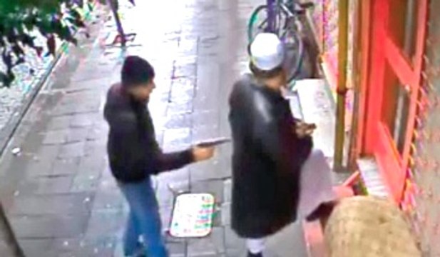 Özbek Hoca Suikastinin Görüntüleri Ortaya Çıktı