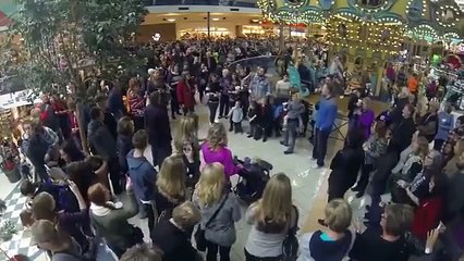 Flash Mob sings Amazing Grace at Rivertown Mall