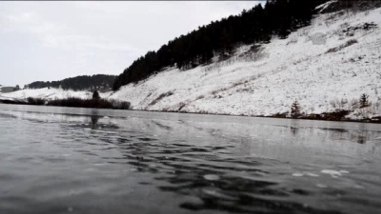 Sarıkamış'taki Ördek Gölü Tamamen Dondu