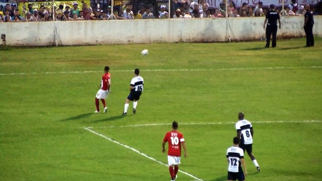 Neymar scores incredible rainbow flick goal