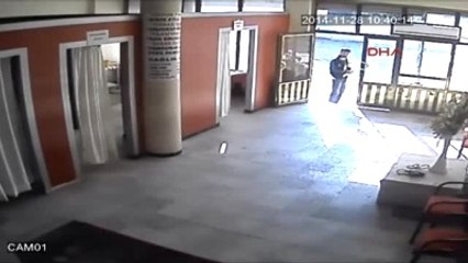 Adana Hırsız Bir Şey Bulamayınca Steteskop Çaldı