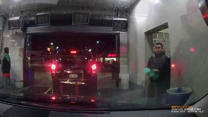 Lavage auto qui se termine en désastre !