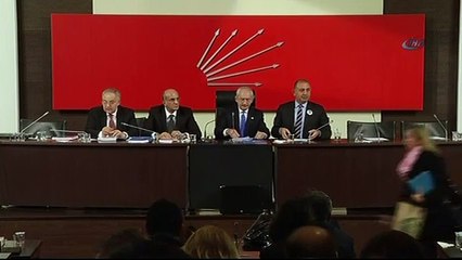 Kılıçdaroğlu mikrofonun açık olduğunu unutunca