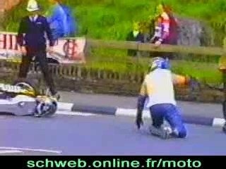 moto ki perd sa roue en pleine course