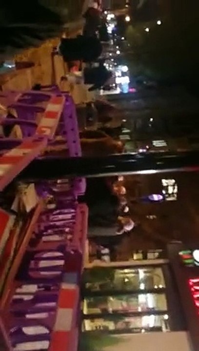 Clash Between PTI and Fazal ur Rehman Supporters in London in the Presence of Fazal ur Rehman