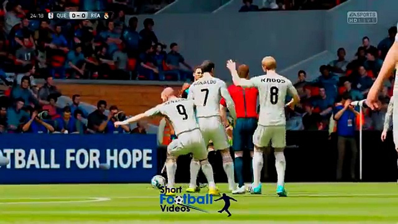 Só no videogame mesmo... Já viu esse golaço feito com os jogadores do Real Madrid?!