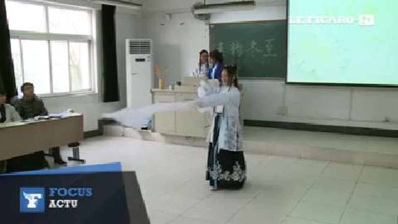 Chine : la mode revient aux vêtements traditionnels...d'il y a 2000 ans