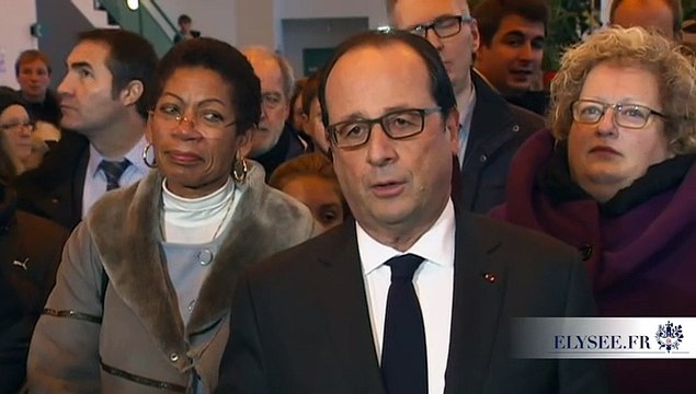 Hollande : il ne faut pas céder à la panique