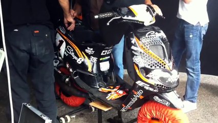 Porsche Vs Scooter - Araba Tutkum