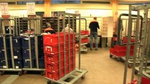 Topdrukte in Groninger sorteercentra PostNL - RTV Noord