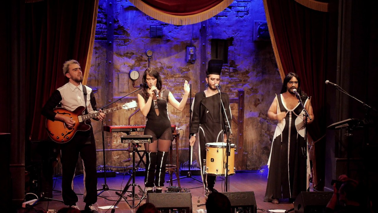 3SOMESISTERS : Look At Me Now - Lundi c'est Rémy @ Comedy Club, Paris