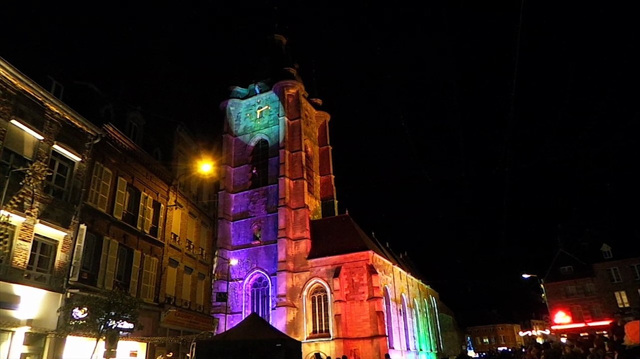 Avesnes-sur-Helpe: descente du Père Noël