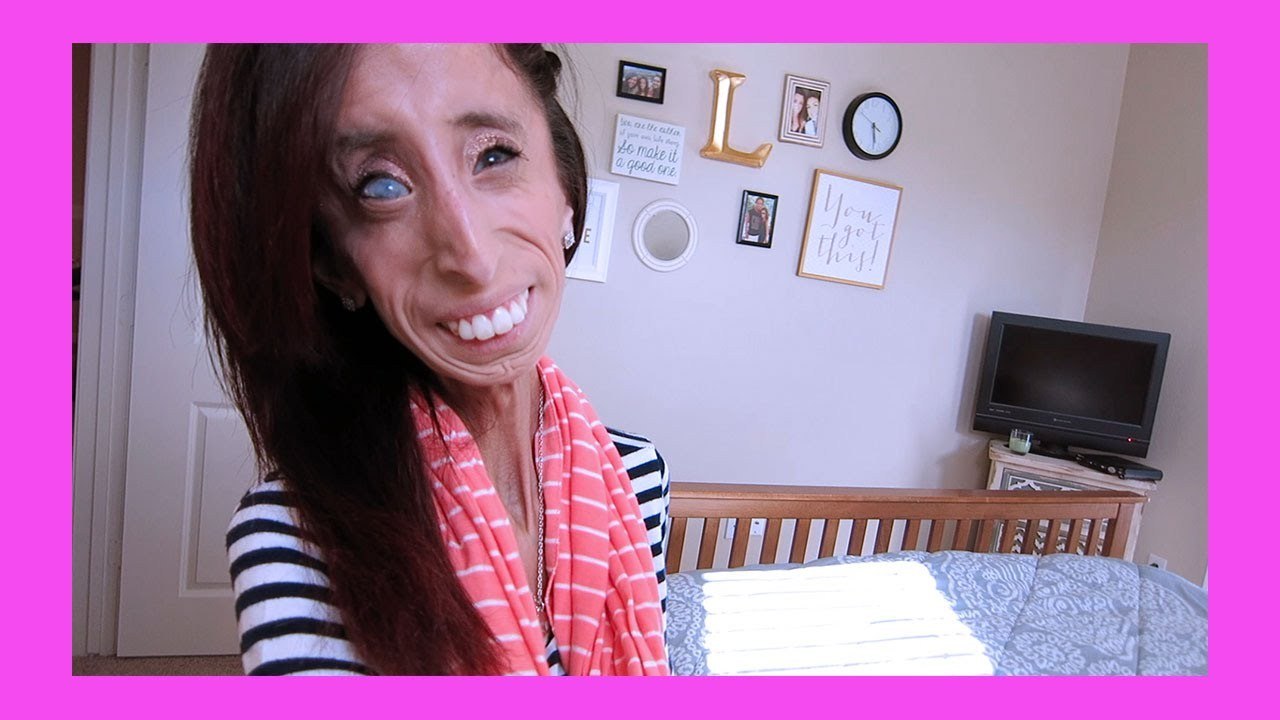 LUNCH DATE! | VLOGMAS DAY 17