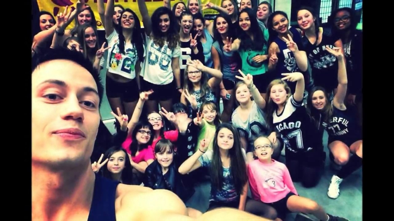 THE DANCERSHOW57 FAMILY ! DEJA 5 ANS DE DANSE ET DE SHOW !