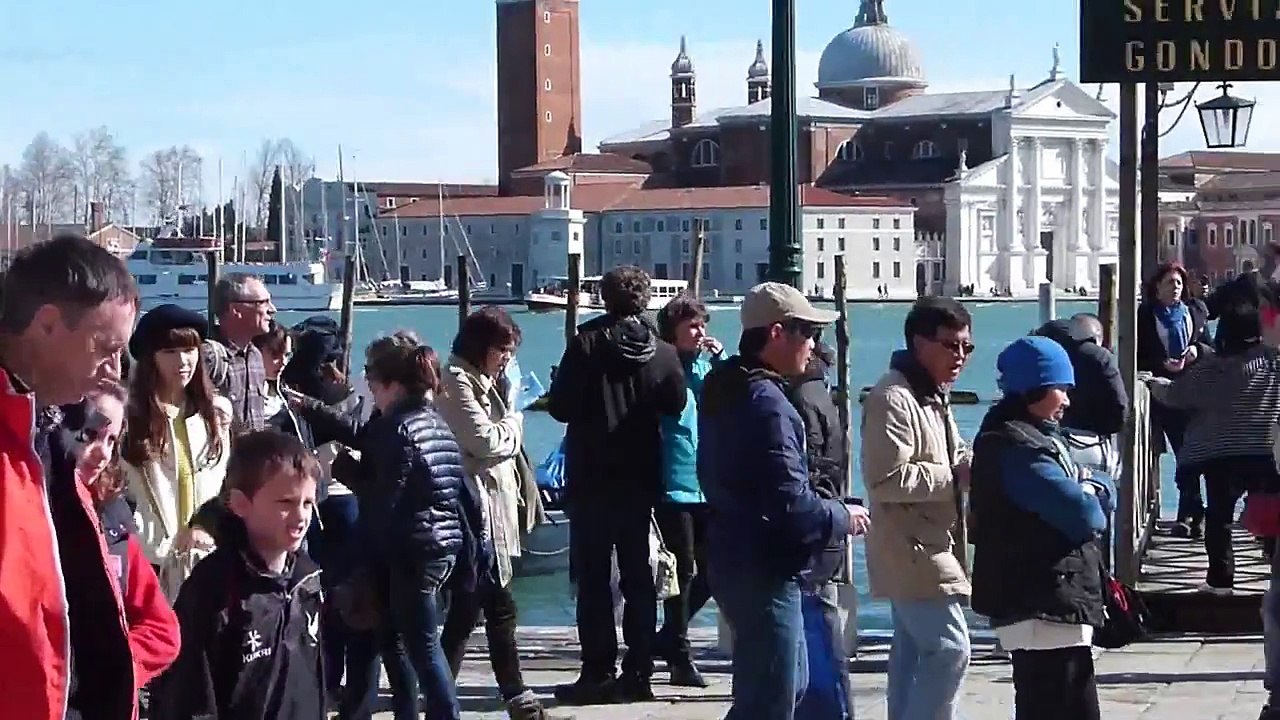 Venice (Venezia) Italy Documentary : Street Life, Architecture, & Culture