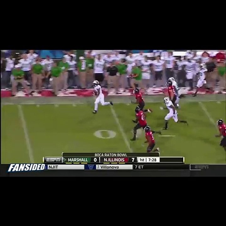 DeAndre Reaves scores 93-yard kick