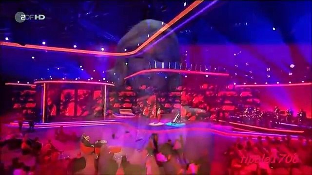 Udo Jurgens R.I.P. - A Tribute by Helene Fischer - 'Merci Cherie'.